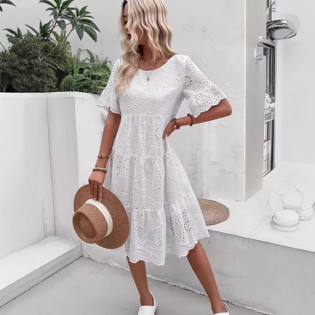 2026 Moda Novo Estilo Venda Quente Cor Sólida Pano de Algodão Bordado Renda Vestido Oco