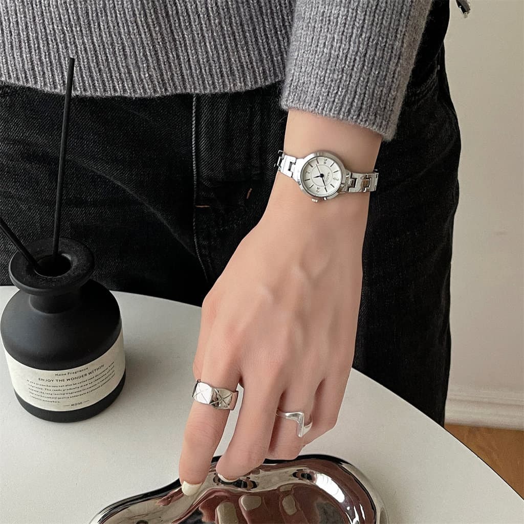 relogio feminino luxo relogio feminino pequeno delicado Nicho marca pequeno mostrador relógio feminino estudante ins est