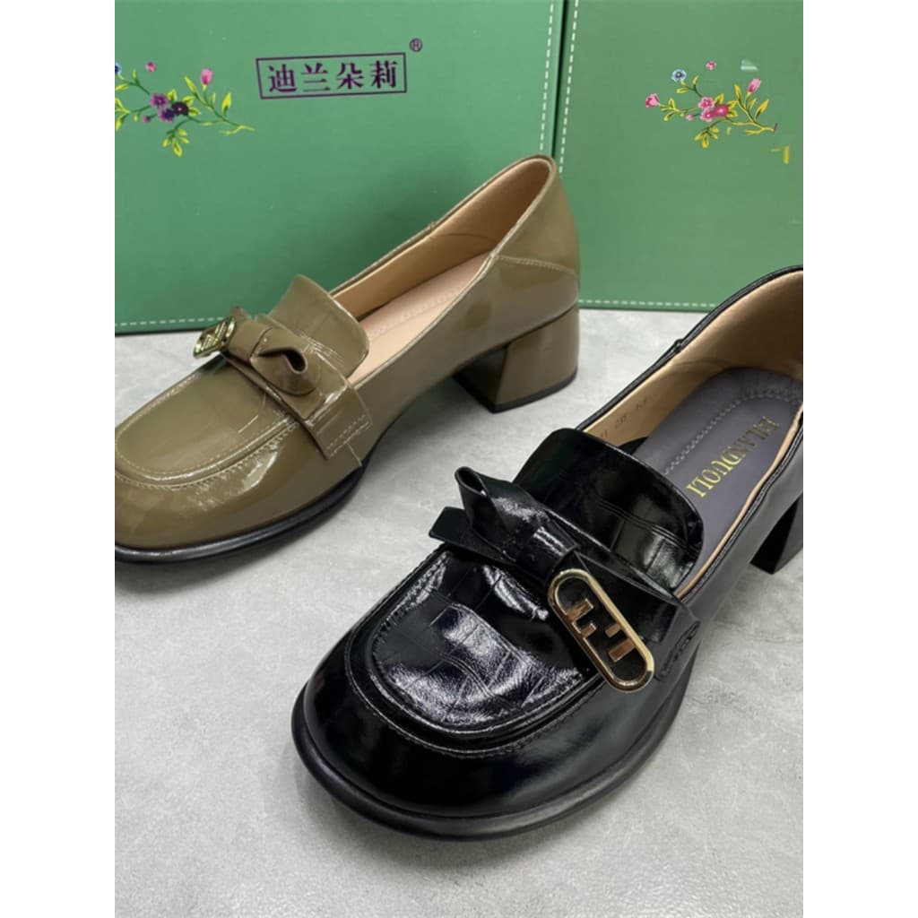 Dedo do pé redondo salto baixo sapatos de couro genuíno 2024 primavera verão moda elegante couro patente sapatos feminin