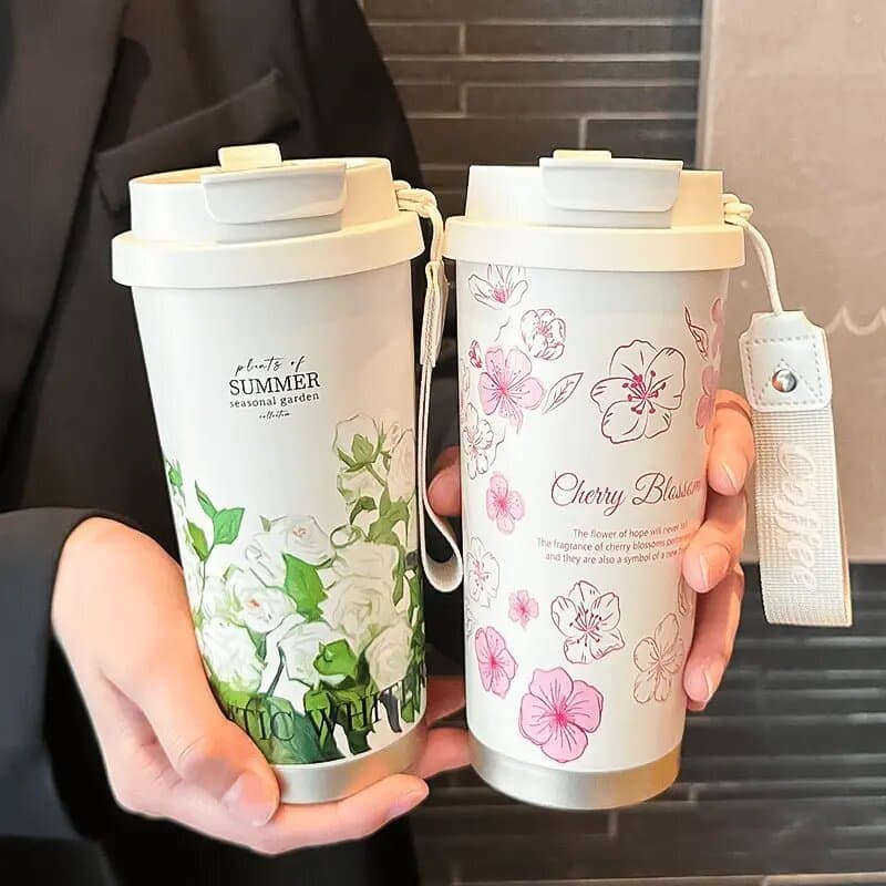2025 novo estilo copo térmico meninas de alto valor copo de café de grande capacidade copo de água copo de palha masculi