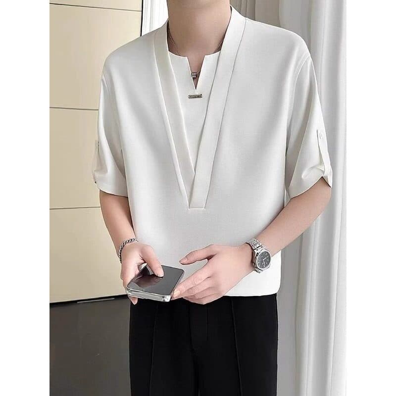 Street Wear verão versão coreana Design sentir falso costura de duas peças com decote em V camisa de manga curta masculi