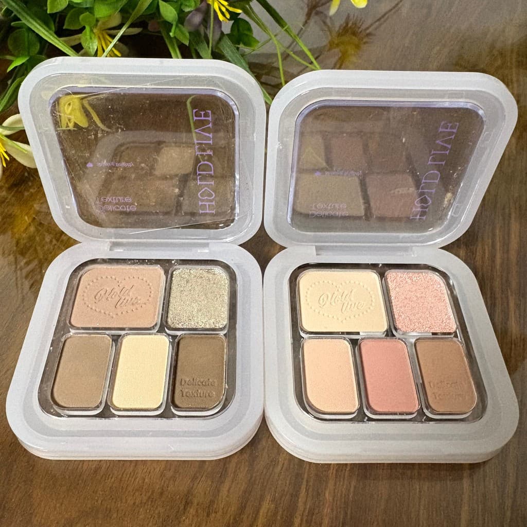 HOLD LIVE nuvem fio olhos cinco cores paleta de sombra perolado pequena sombra portátil novato diário paleta genuíno fem