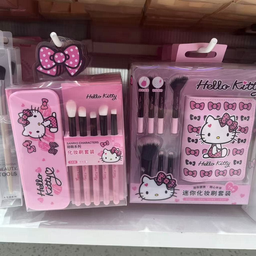 Produto famoso Sanrio Sweet Cool Series Conjunto de pincéis de maquiagem 5 peças Hello Kitty Mini pincel de maquiagem co