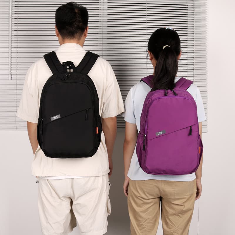 Mochila feminina viagem leve 2024 novo estilo Ultra-leve saco de viagem ao ar livre pequena capacidade mochila masculina