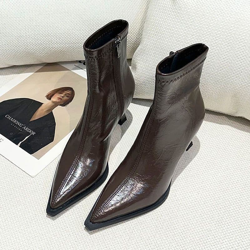 Botas de cano curto femininas retrô de bico fino, marrom, com salto alto e salto stiletto, novidade primavera-verão 2026