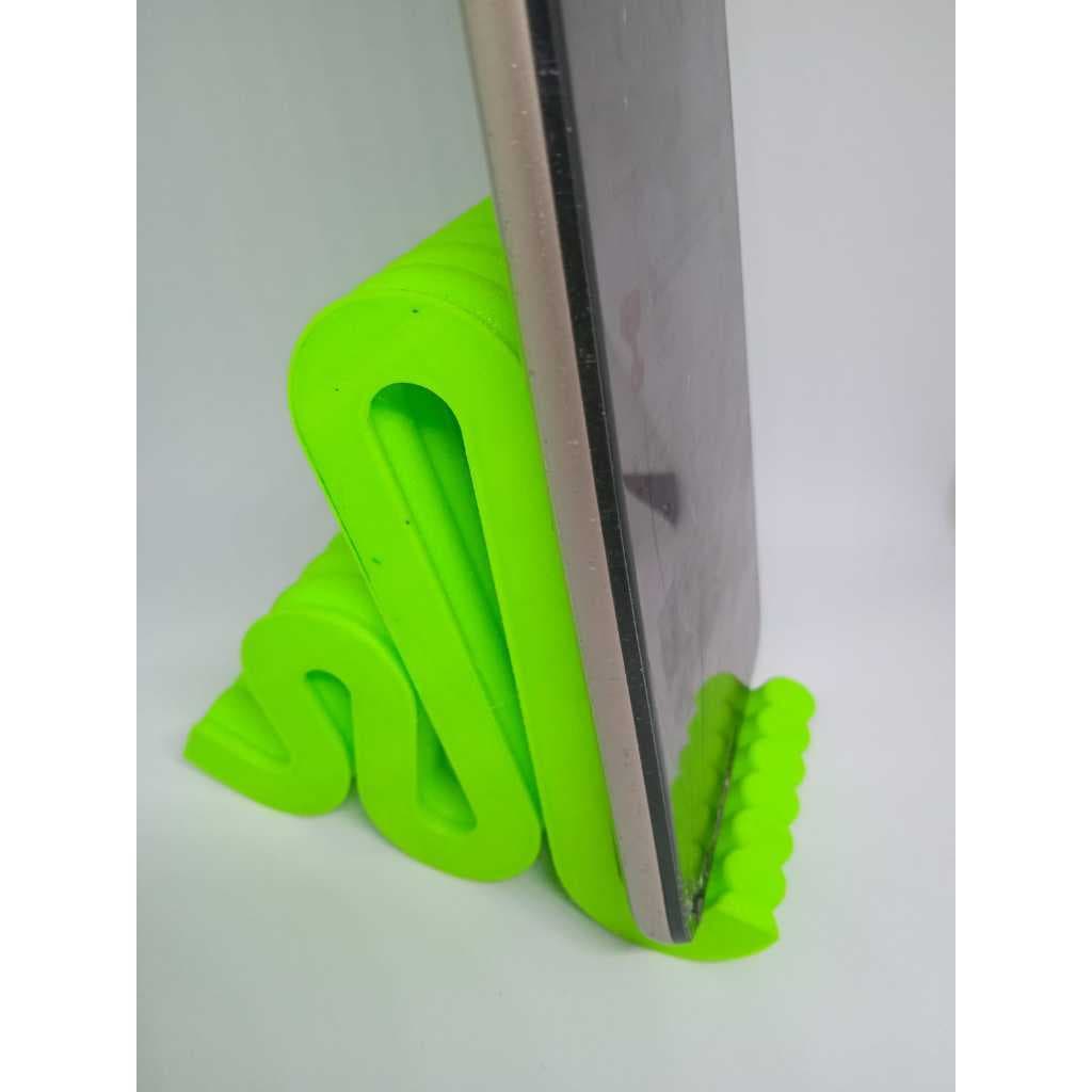 Suporte Porta Celular 3D Antiderrapante Premium  Design Moderno Gamer | Base Estável Universal