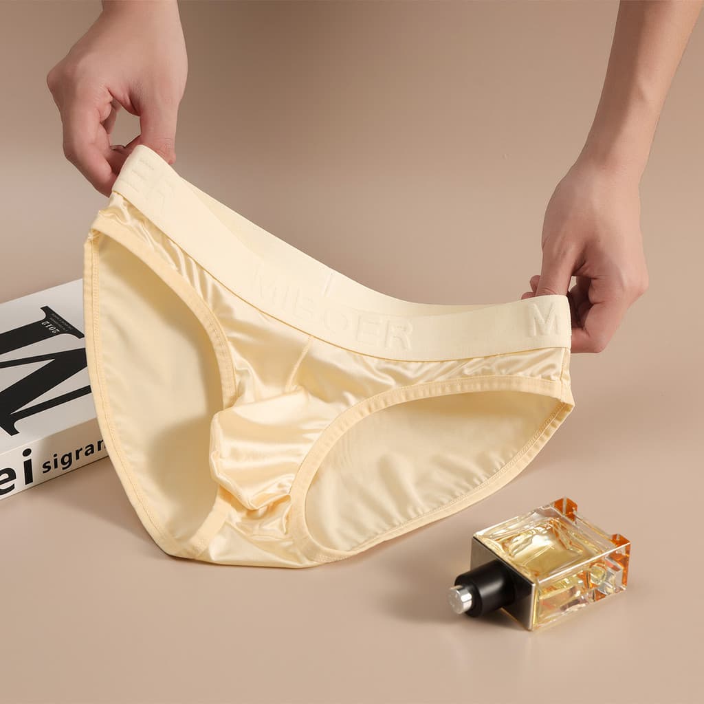 Cuecas masculinas cetim seda roupa interior respirável Anti-pitada nádegas roupa interior simples