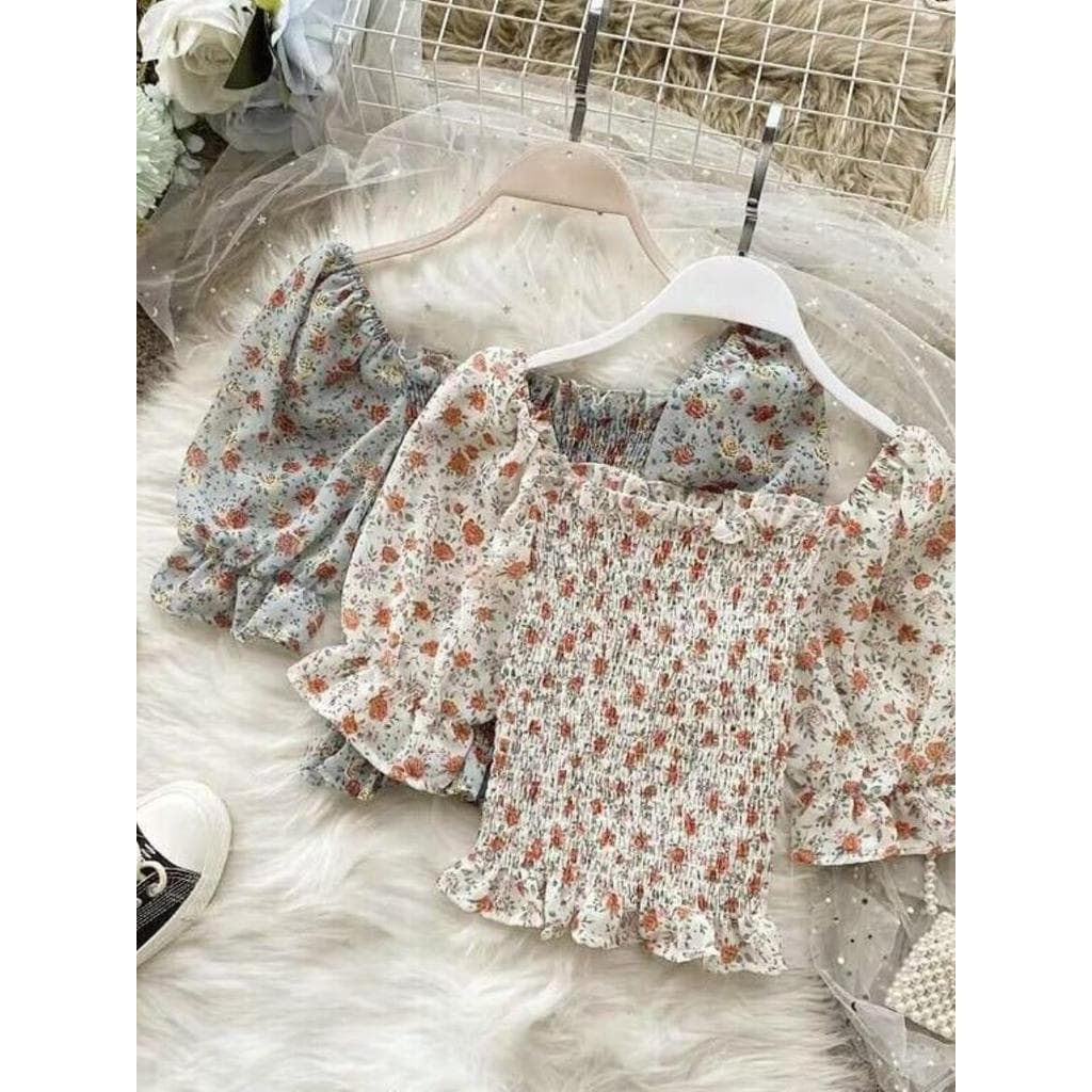 Pequeno fresco floral estilo curto manga Puff pequena camisa feminina 2026 novo estilo fino-ajuste mais magro olhar flor