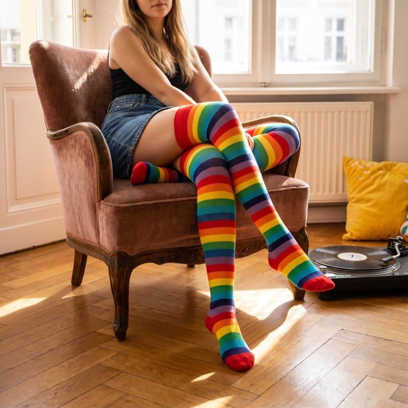 🎄 4Peças Meias Coloridas Listradas Para Mulheres Estilosas