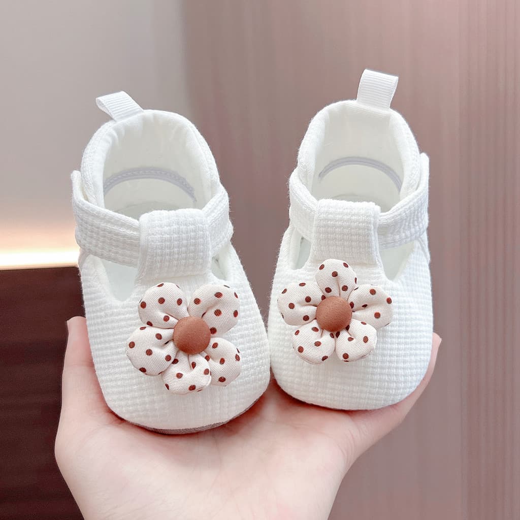 Primavera verão outono bebê sapatos de proteção para os pés 0-1 anos de idade bebê menina 3-6 meses cem dias sola macia