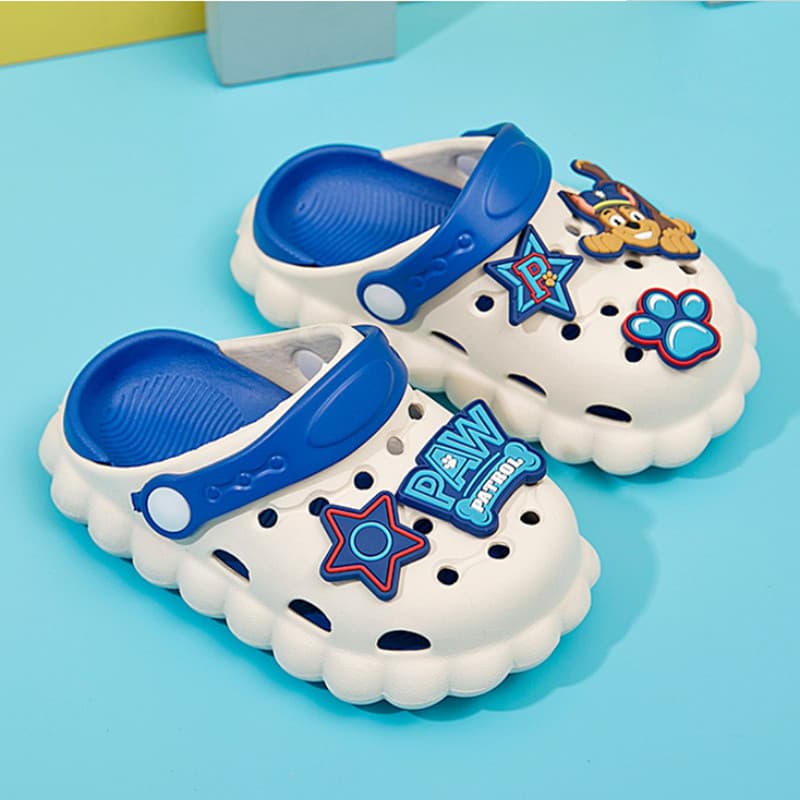 Antiderrapante buraco sapatos de praia bonito meninos Baotou wang wang equipe crianças sandálias chinelos do bebê menina