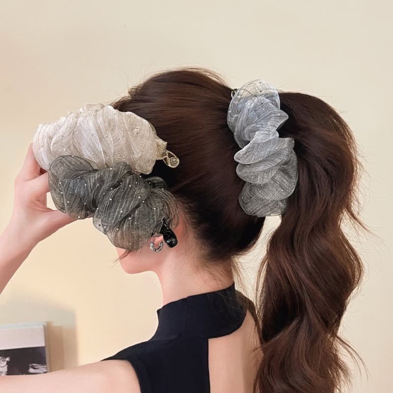 Gypsophila quente diamante bolha plissado Banana clipe feminino novo estilo High-End sentir gordo volta cabeça rabo de c