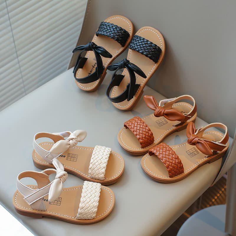 Meninas arco sandálias verão sola macia antiderrapante sapatos de praia crianças bebê versão coreana moda 2026 verão cri