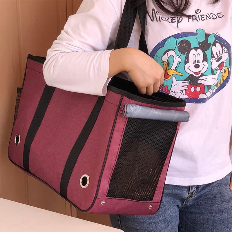 Saco de gato moda Halter bolsa de ombro Pet saco de passeio portátil de cão de pelúcia respirável Semi-fechado saco