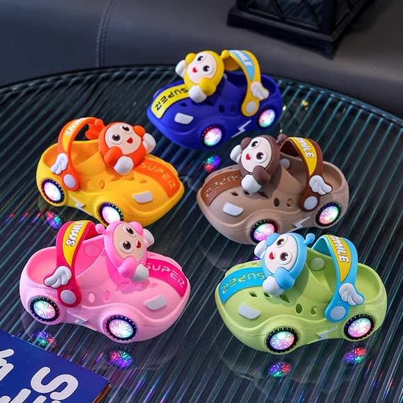 Crianças chinelos verão bebê menina carrinho iluminação brilhante interior sola macia sandálias antiderrapantes chinelos