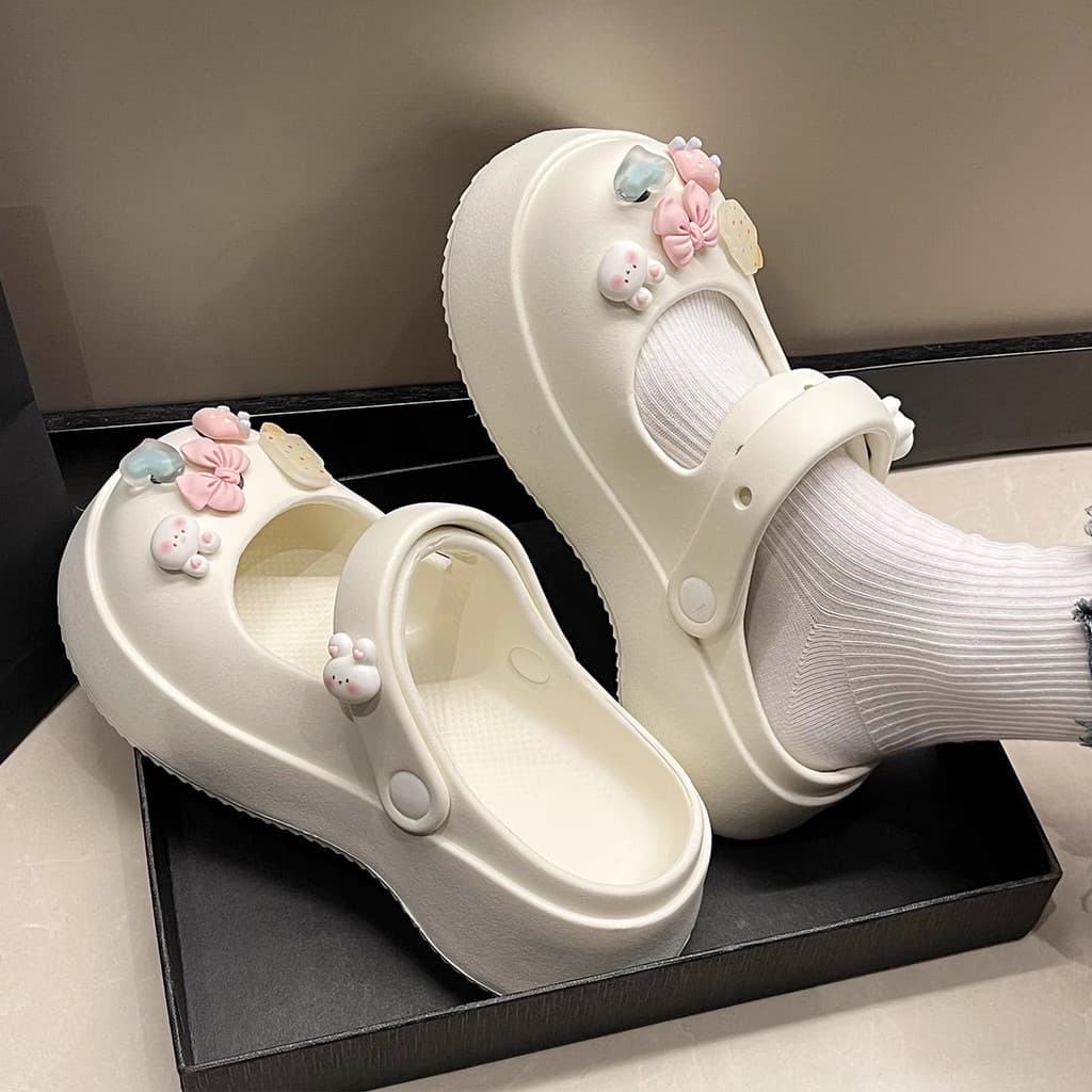 Mary Jane buraco sapatos femininos 2024 novo estilo sandálias à beira-mar sola grossa Toe-coberto chinelos feminino verã