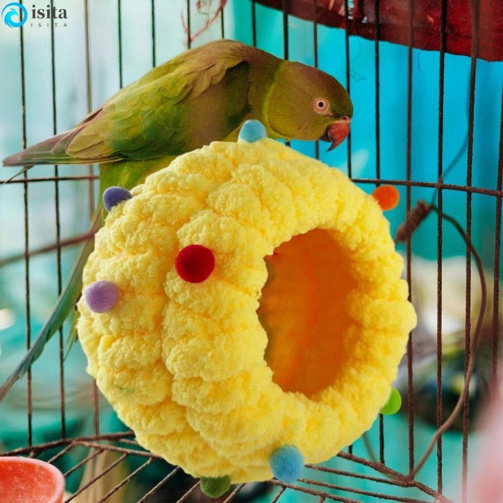 O Ninho para Pássaros ISITA é uma casinha para papagaios feita à mão, projetada para oferecer conforto, com um interior