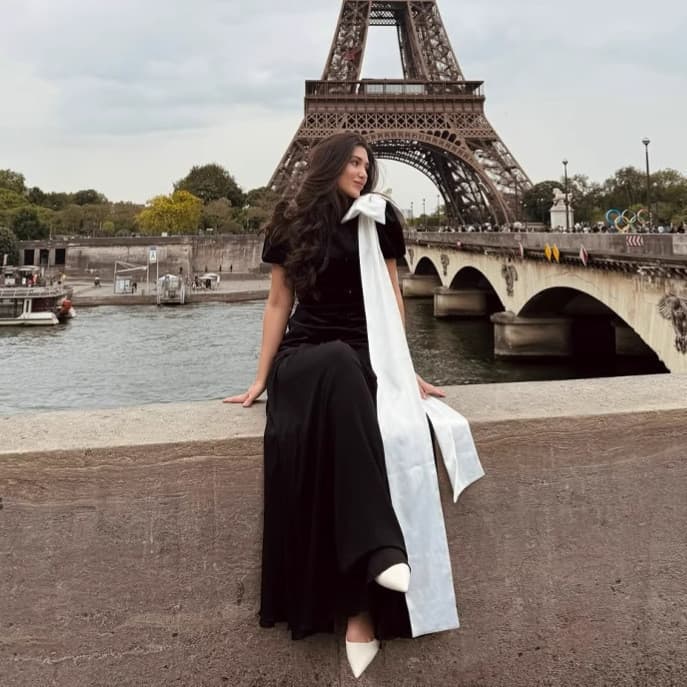 Novo vestido longo elegante de 2025, com mangas bufantes e laço, estilo europeu e francês, corte justo, vestido de verão