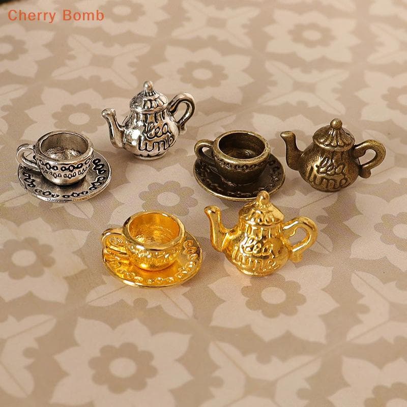 (Bomba De Cereja) 1 Conjunto 1 : 12 Casa De Bonecas Em Miniatura Bule Xícara Pires De Chá De Metal Mesa De Jantar Modelo