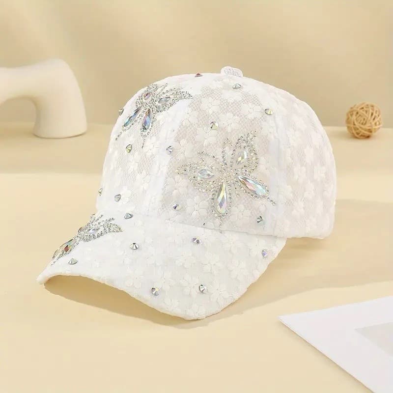 Boné Elegante de Renda com Strass e Borboleta - Chapéu Estiloso e Respirável para Mulheres, Boné Trucker Ajustável