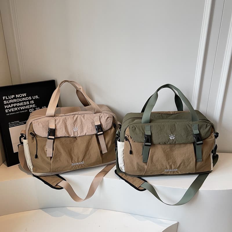 Nova bolsa de viagem para homens e mulheres, bolsa esportiva casual de grande capacidade para yoga, bolsa de ombro para