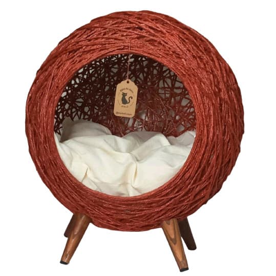 Arranhador e Toca Para Gatos Madeira Sisal 4 Pés Cama Pet Almofada Bege e Vermelha 50x43cm Suporta Até 10kg