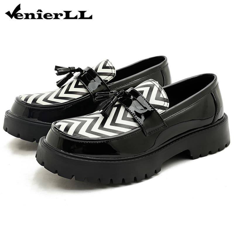 Mocassins Masculinos De Plataforma PU Envernizado Brilhante , Chevron Zig-Zag Print Vamp Tassel Decor Slip-On Chunky Thi