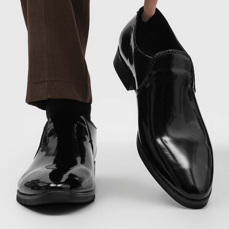 Sapatos de couro de dedo apontado masculino de sola grossa aumentando negócios Formal Wear mocassins casuais deslizament