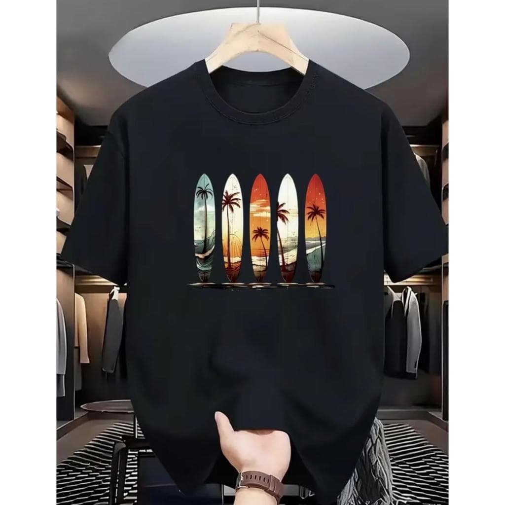 Camiseta Masculina Surf Tropical – Estampa Pranchas Praia Verão