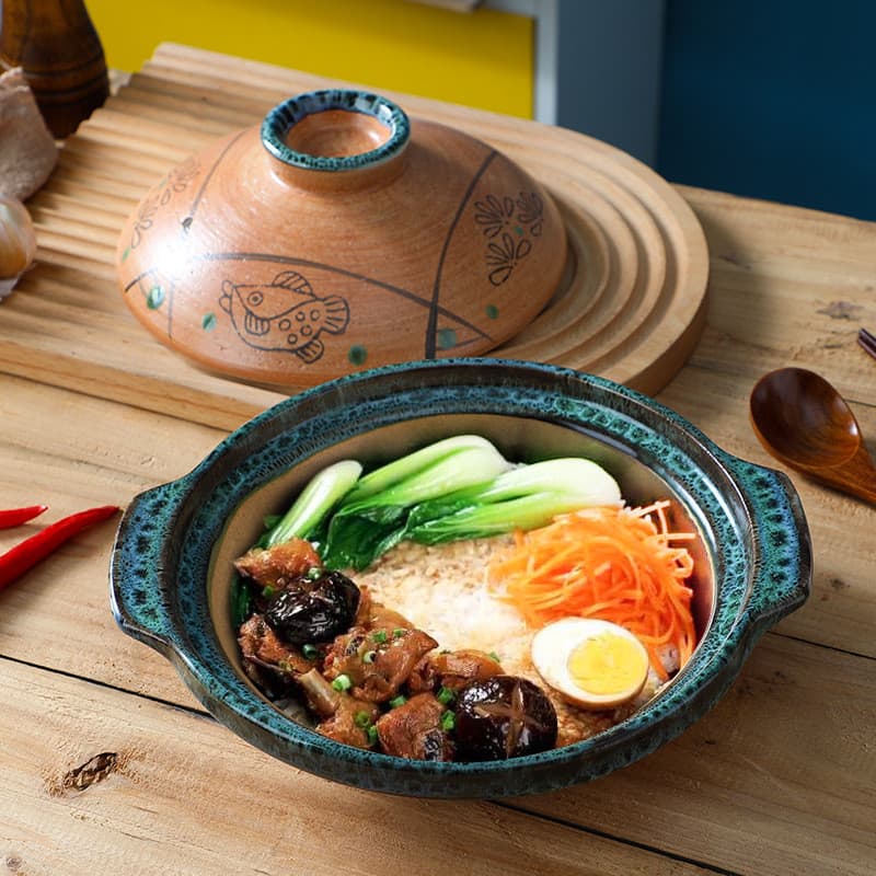 Caçarola de boca rasa de argila estilo japonês, panela de barro doméstica, arroz amarelo, frango refogado, pote raso com