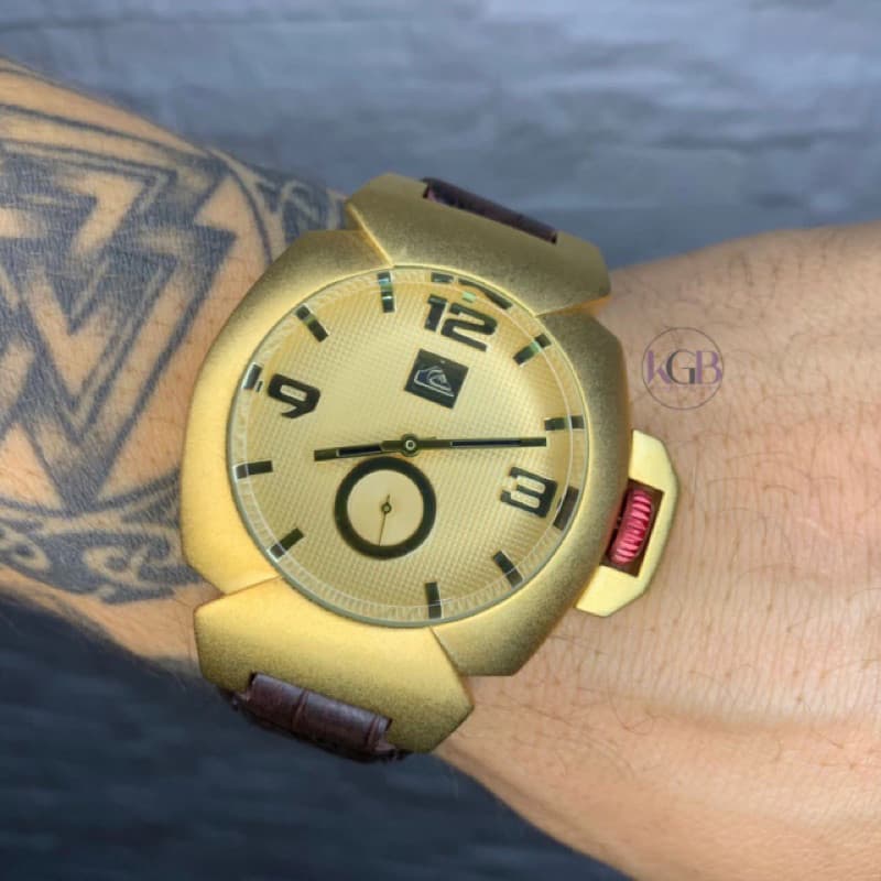 Mega Promoção Relógio QuikSilver Foxhound   caixa multifuncional gira todos os ponteiros pulseira