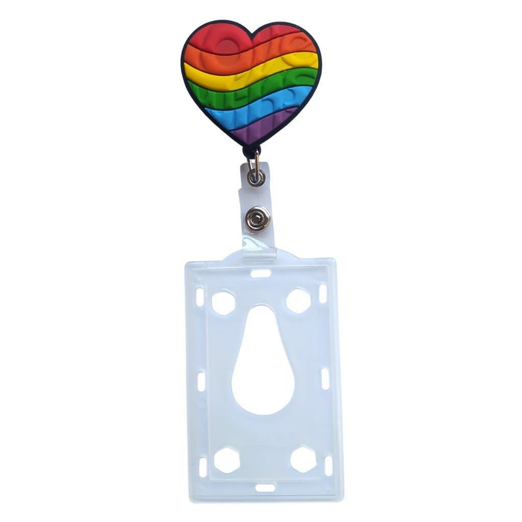Kit Porta Crachá Retrátil Personalizado Coração Love Arco-Íris + Porta Cartão Transparente
