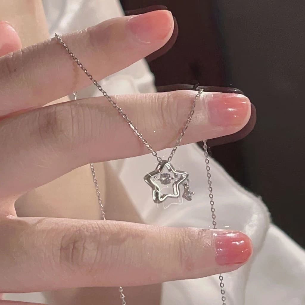 Batendo estrela da sorte colar feminino luz luxo nicho Design High-End ins estudante acessórios clavícula corrente simpl