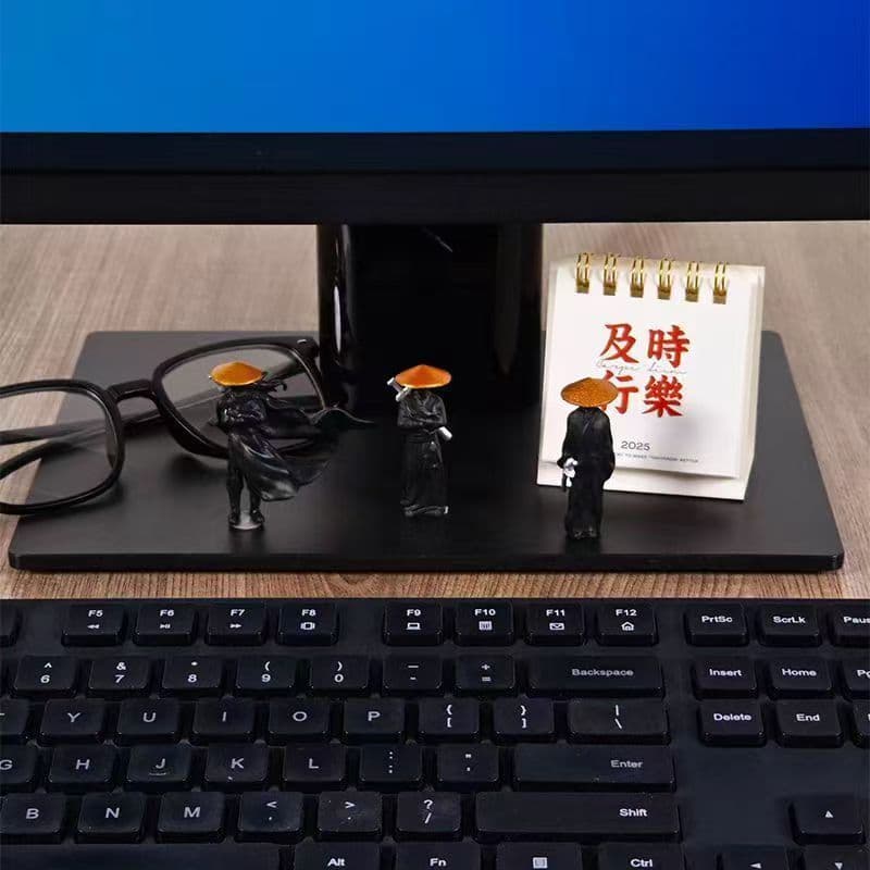 XYLDN810 decoração de tela de computador boneca Jianghu espadachim escritório local de trabalho Desktop descompressão de