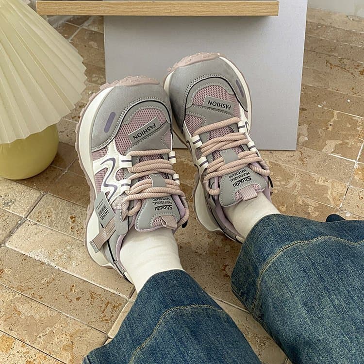 Senhoras novo estilo cor combinando malha feminina sapatos papai de sola grossa, malha respirável sapatos papai de sola