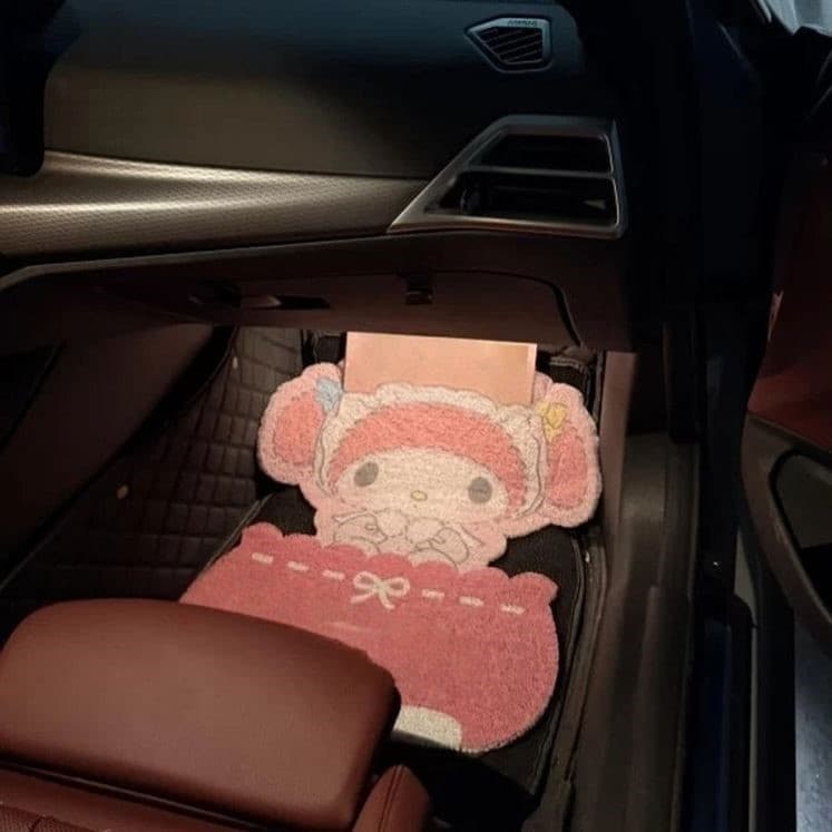 [Jogo de carro se perseguido] tapetes de pés de carro cortados próprios tapetes universais de carro DIY anel de seda nov