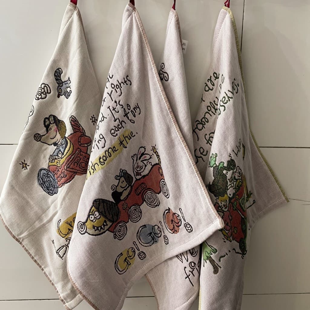 Departamento de gatos mantimentos ilustração estilo cão dos desenhos animados quatro camadas puro algodão quadrado toalh