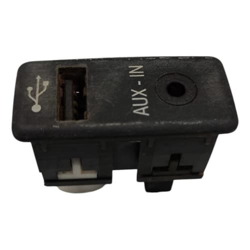 Conector Usb Auxiliar Painel Man Tgx 2020 Vn189 Preto
