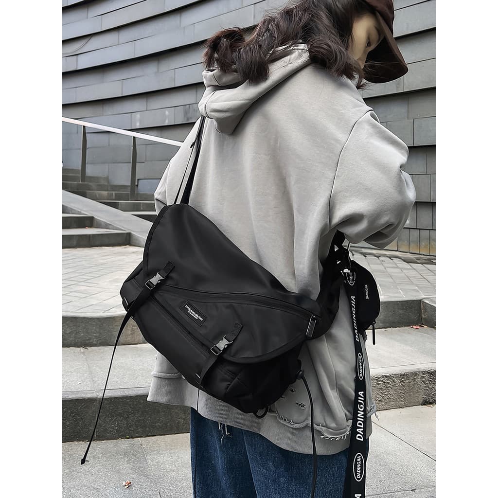 Bolsa mensageiro masculina de grande capacidade estilo ferramentas bolsa mensageiro meninos ins Street Wear esportes bol