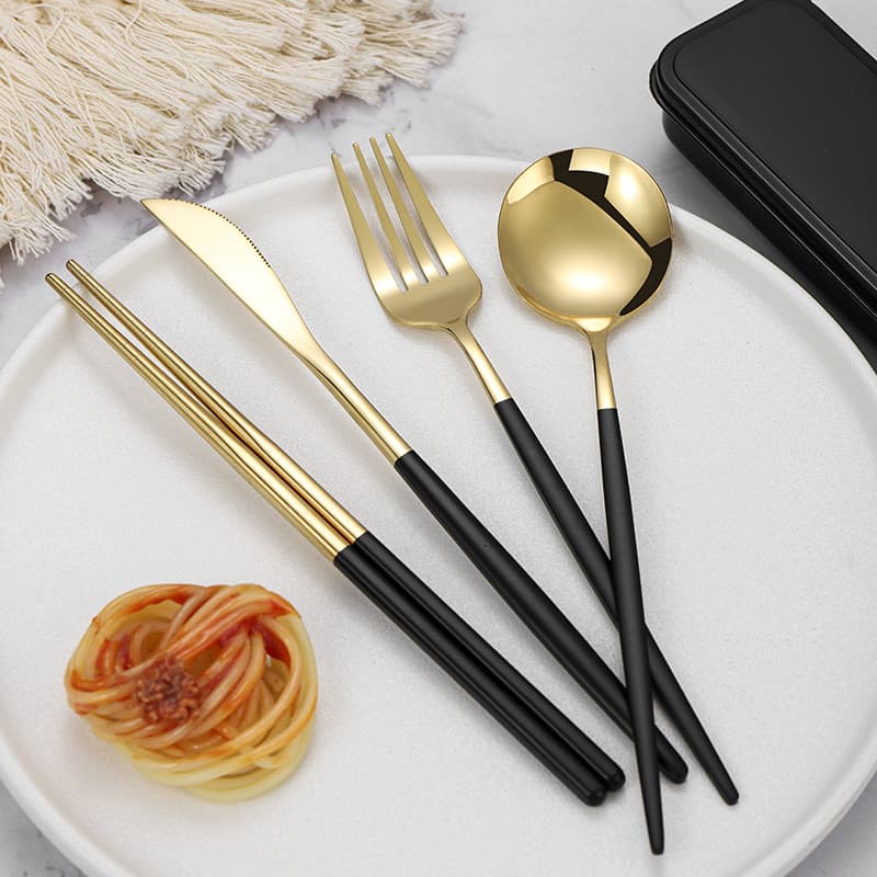 Conjunto De Talheres Portátil 4 Peças De Aço Inoxidável Pauzinhos Garfo Colher Com Estojo Utensílios De Viagem Dourados