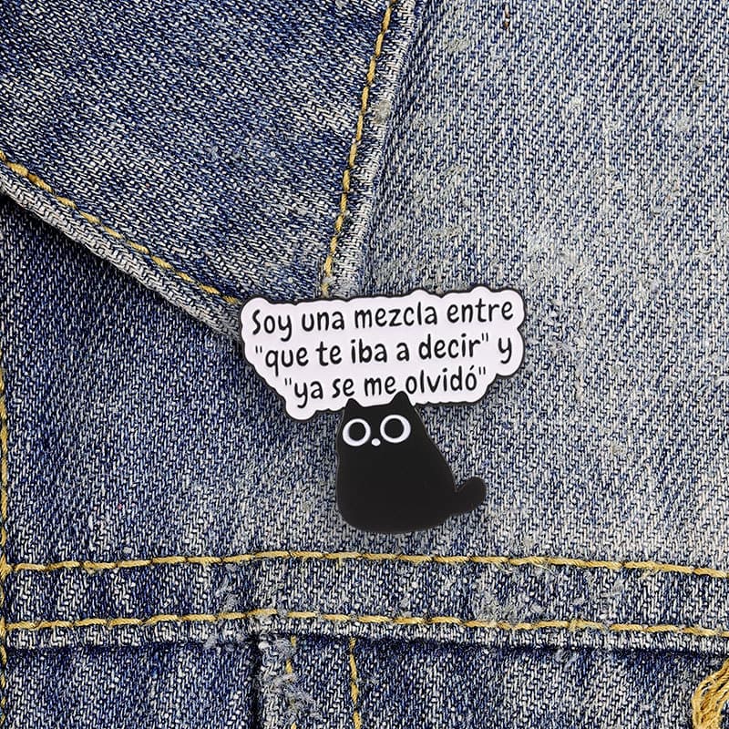 Broche Esmaltado De Gato Preto Confuso , Acessórios De Roupas Da Moda , Mochila , Crachá , Joia , Presente