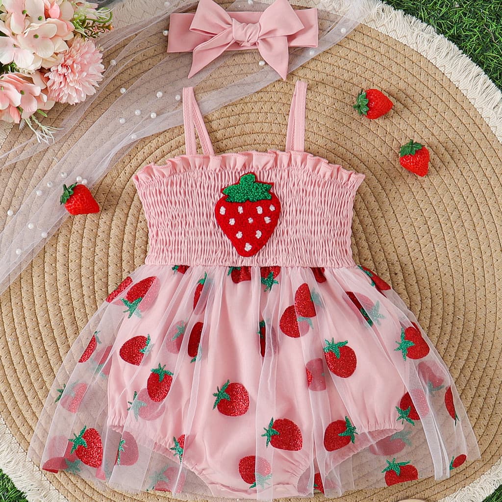 Bebê meninas bonito verão novo estilo estilingue macacão tridimensional morango decoração gaze morango triângulo macacão