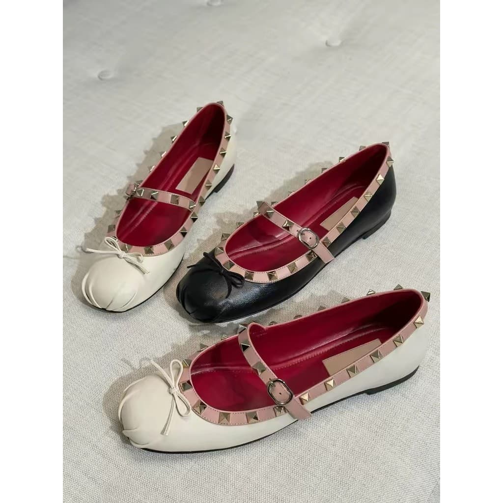 Cong Congjia Sapatos femininos ~ Estoque pronto Zhao Lusi Mesmo estilo Arco Rebites Sapatilhas de balé femininas planas