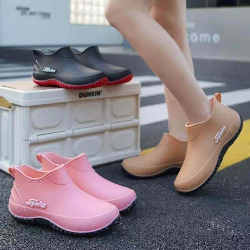 Botas de chuva de boca rasa moda feminina antiderrapante impermeável resistente ao desgaste sapatos de água de sola maci
