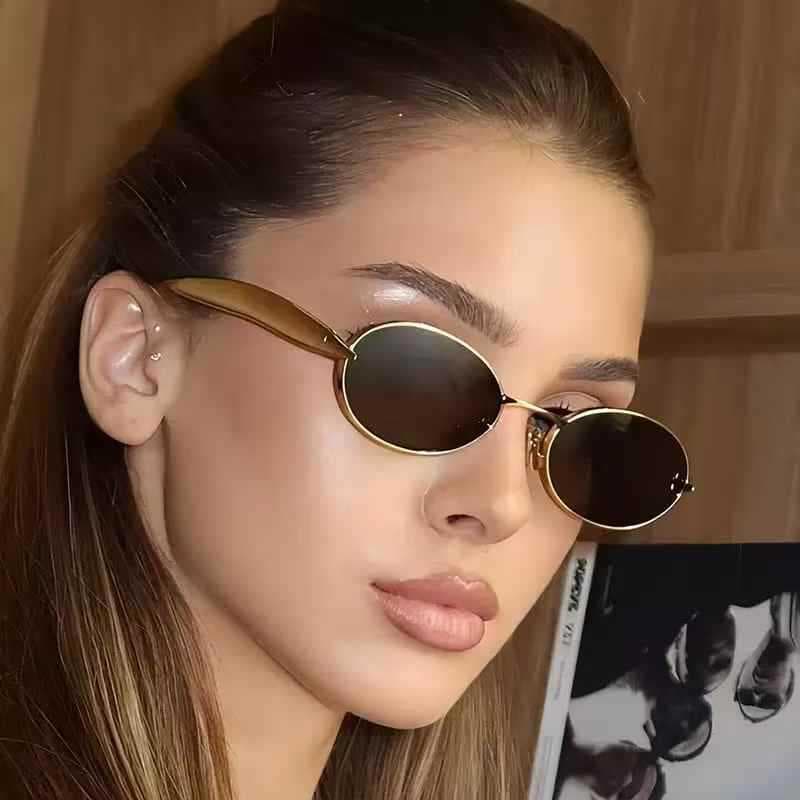 Óculos de sol elegantes com personalidade hastes grossas de metal formato oval pequeno