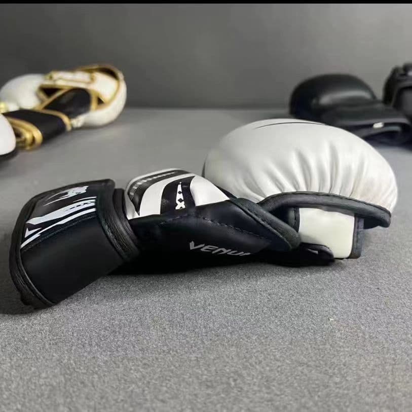 Luvas de boxe para treinamento de meio dedo, 4 cores, preto, luta mma, couro esportivo, Muay Thai, luta, Sanda