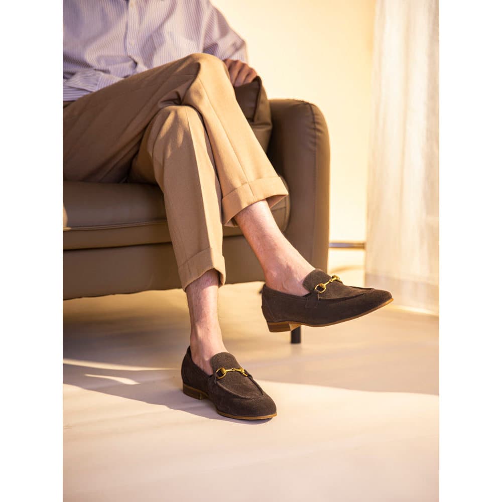 Mocassins britânicos masculinos de couro genuíno 2026 novo estilo camurça de um Pedal sapatos masculinos de negócios for