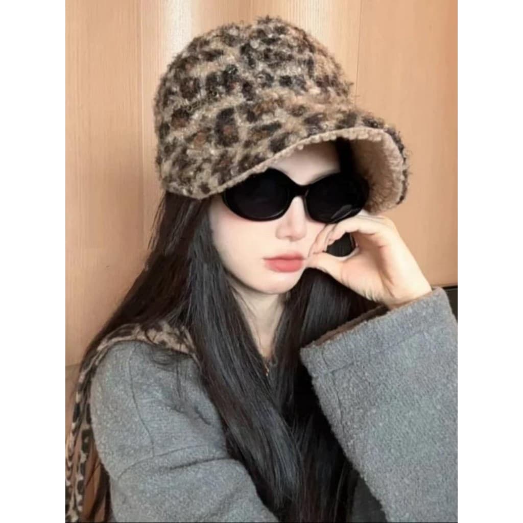 2024 outono inverno novo estilo dupla face Wearable leopardo impressão boné forro de lã engrossado quente All-Match à pr