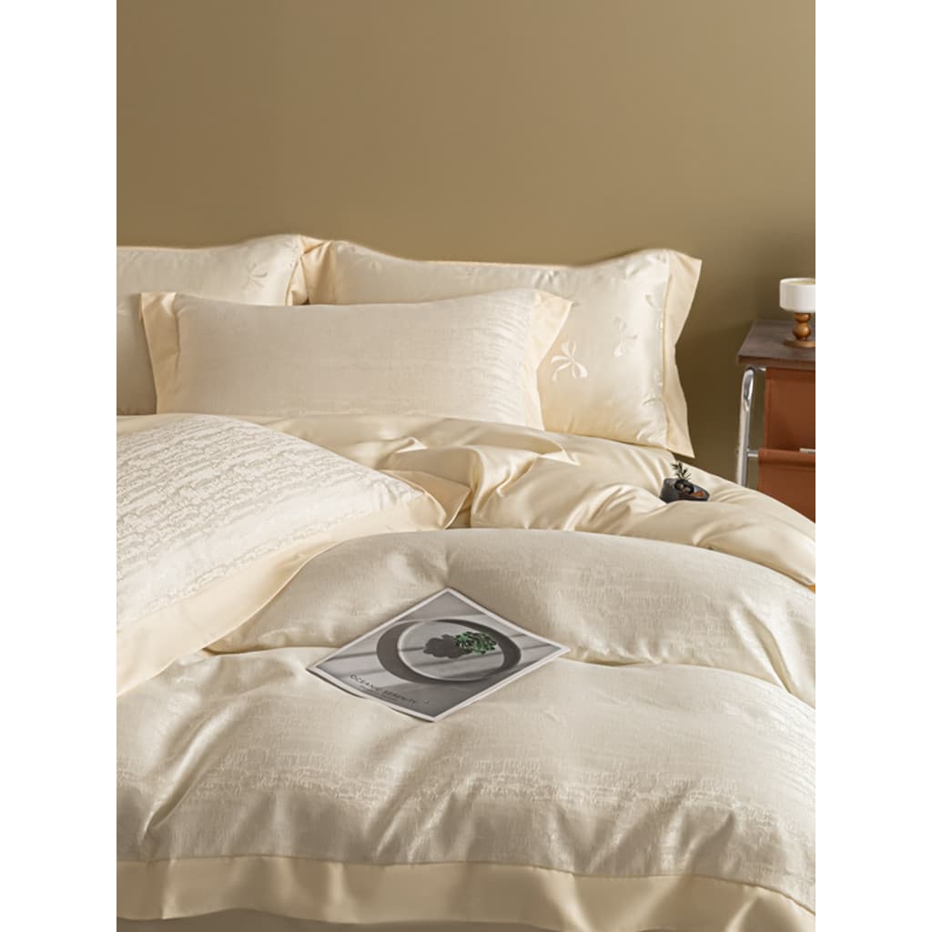 2026 novo estilo luz luxo jacquard pele-amigável gelo seda jacquard conjunto de quatro peças delicado luxo único três pe