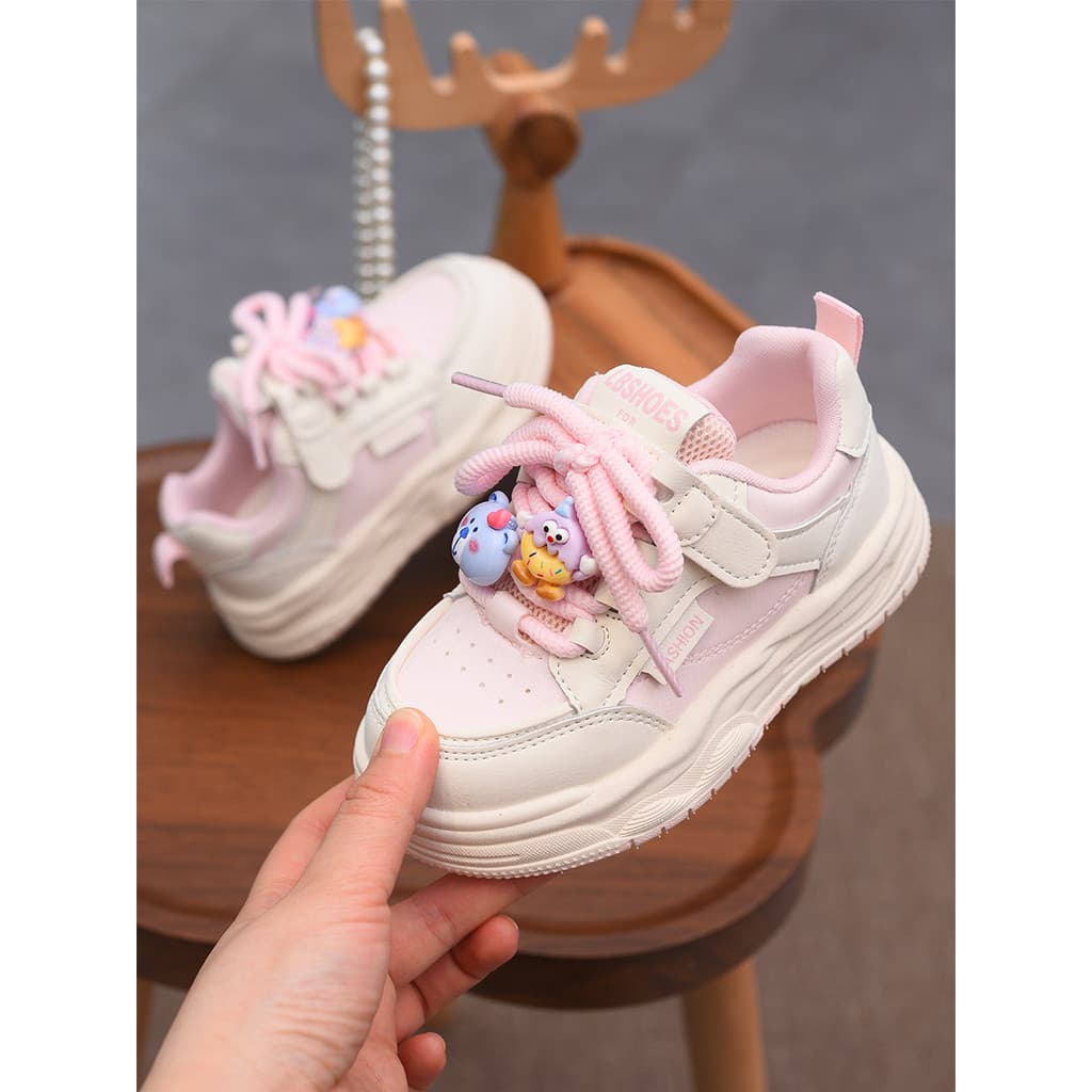 Meninas tênis crianças Velcro couro baixo-topo sapatos infantis 2026 primavera novo estilo meninas moda esportes sapatos